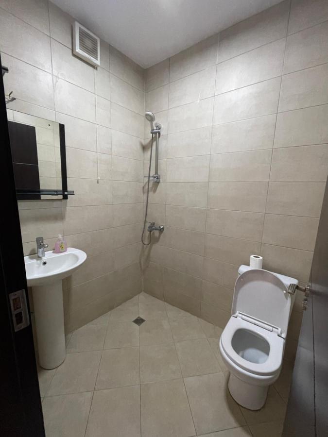 Apartment In The City Center - Old Batoemi Buitenkant foto